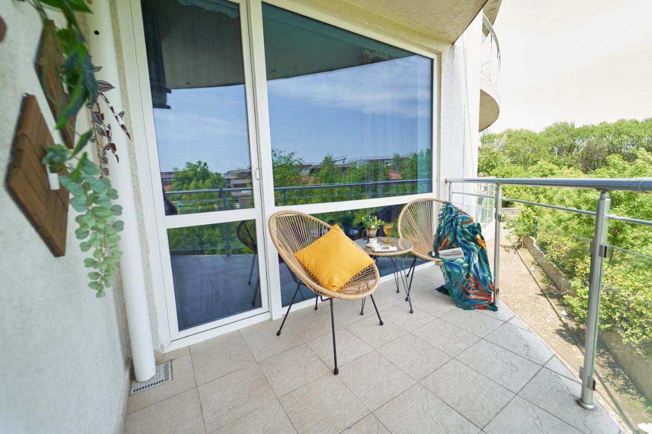 Design Studio In Atlantis Resort&Spa, Burgas Airport Dış mekan fotoğraf