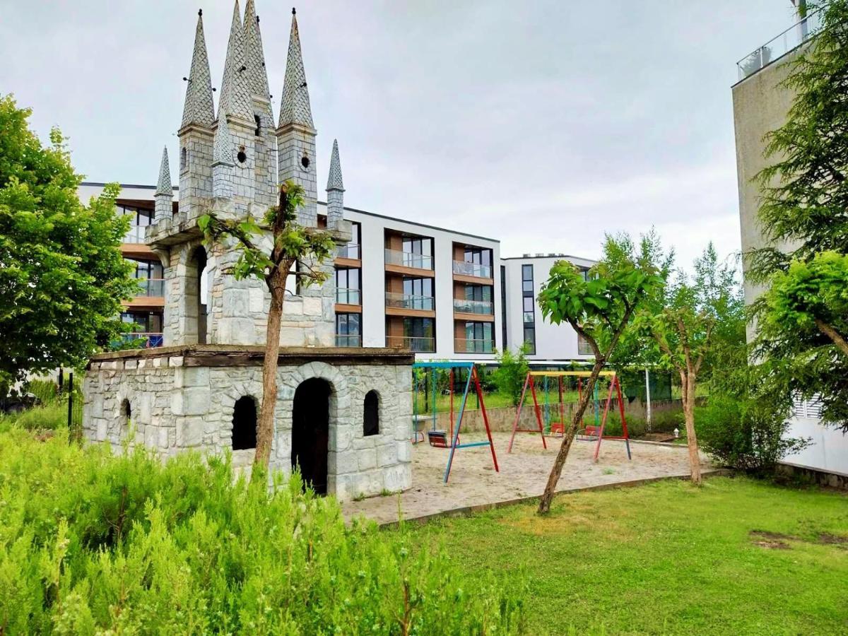 Design Studio In Atlantis Resort&Spa, Burgas Airport Dış mekan fotoğraf